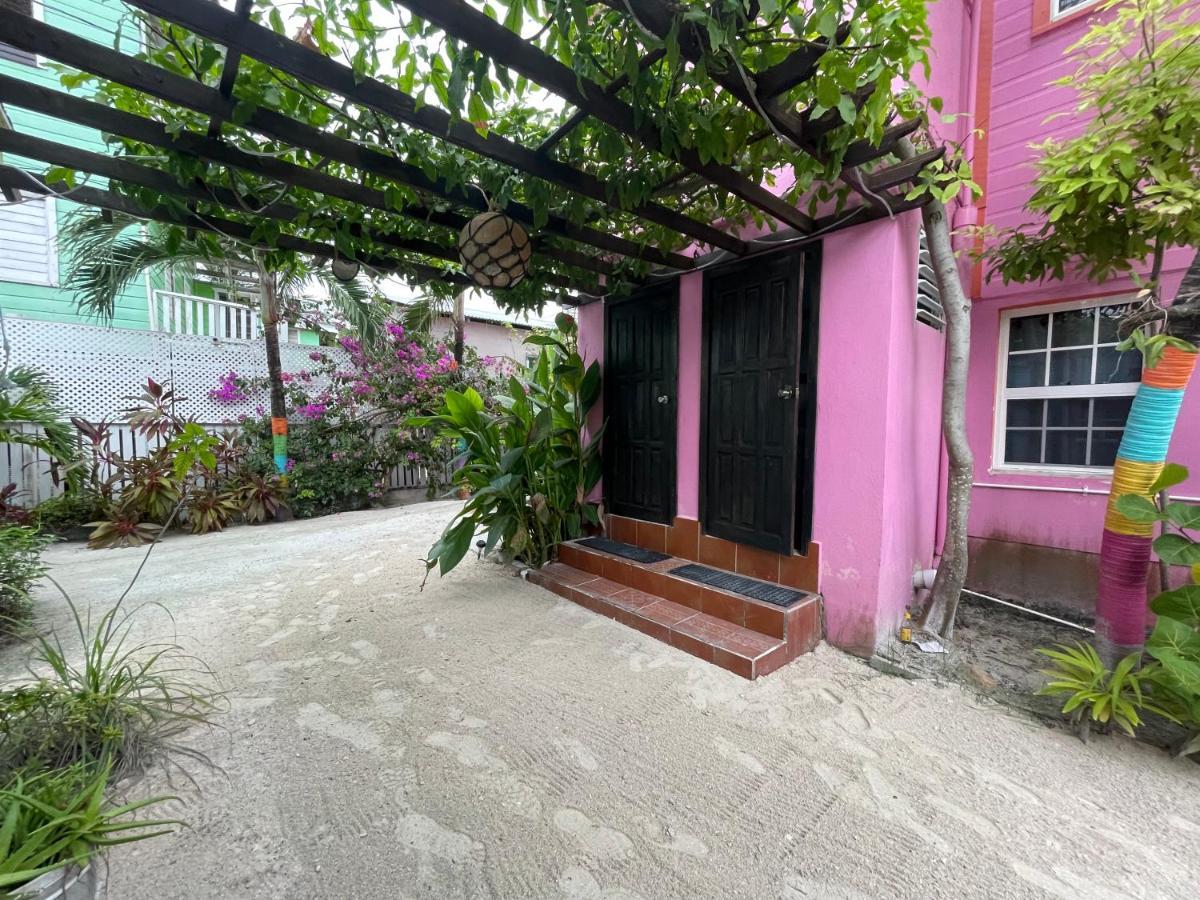 Sea n sun Guest House Caye Caulker Exterior foto