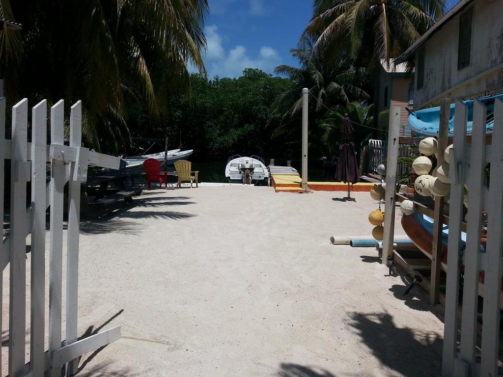 Sea n sun Guest House Caye Caulker Exterior foto